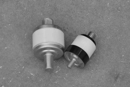 真空開關(guān)管外絕緣被擊穿的原因有哪些？