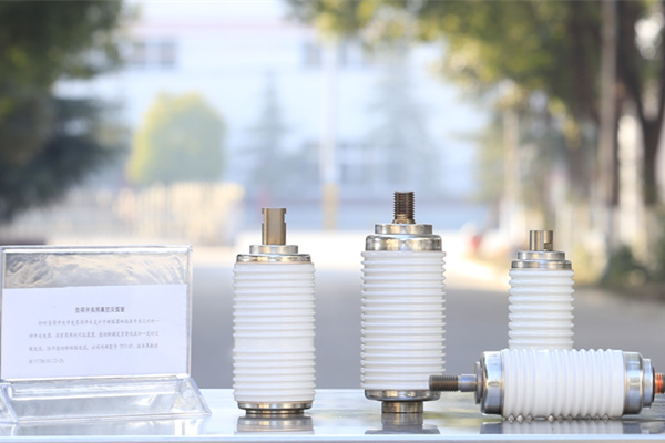 真空開(kāi)關(guān)管接觸點(diǎn)一般采用什么材質(zhì)？